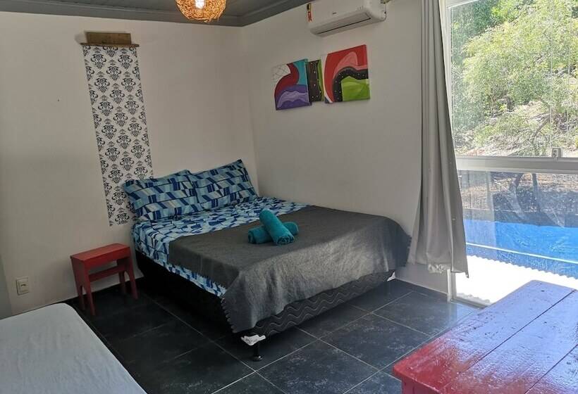 غرفة قياسية ثلاثية, Eco Pousada Jardim Botânico