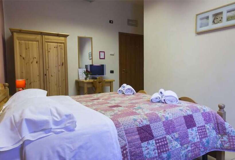 اتاق استاندارد چهار تخته, Il Rio Di Vorno