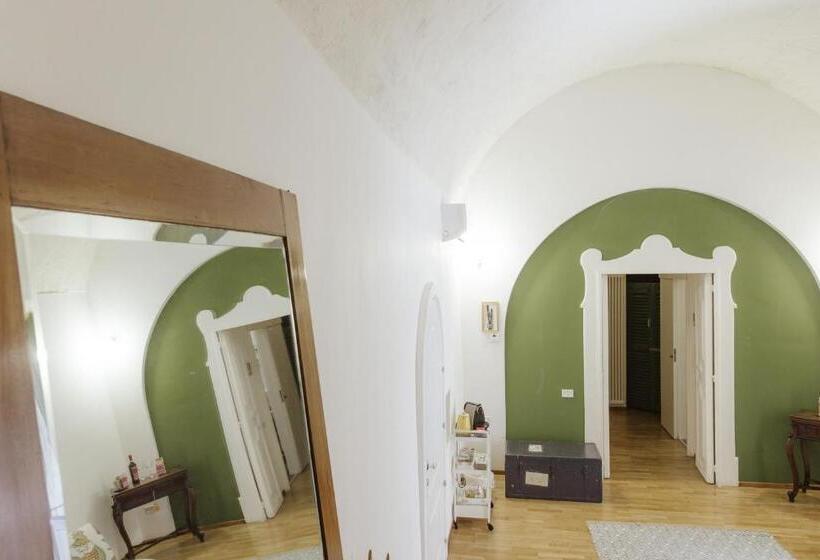 اتاق استاندارد چهار تخته, L'arturo B&b