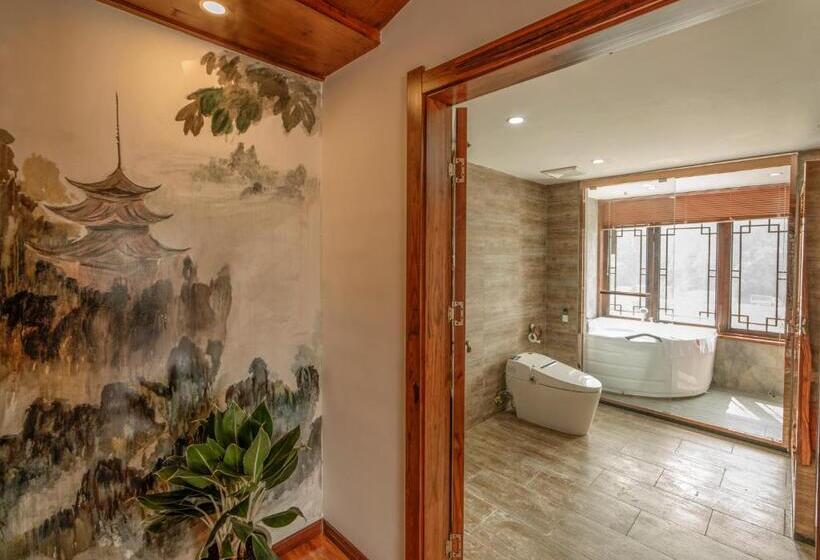 Президентский Люкс, Lee S Boutique Resort