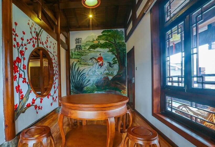 Президентский Люкс, Lee S Boutique Resort