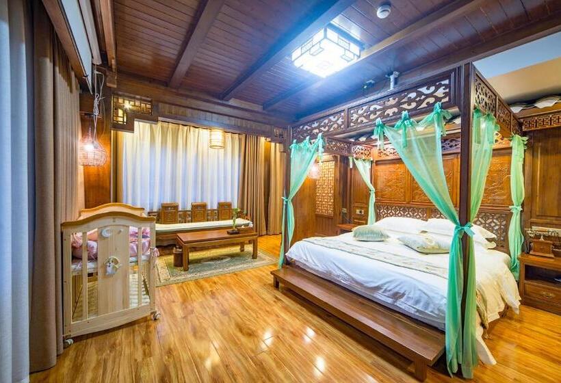 Deluxe room with river view, Lee S Boutique Resort