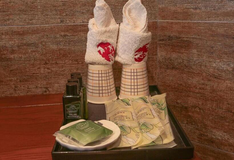 Президентский Люкс, Lee S Boutique Resort