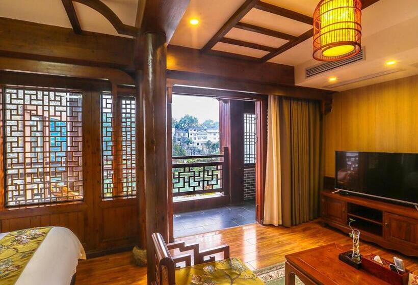 Deluxe room with river view, Lee S Boutique Resort