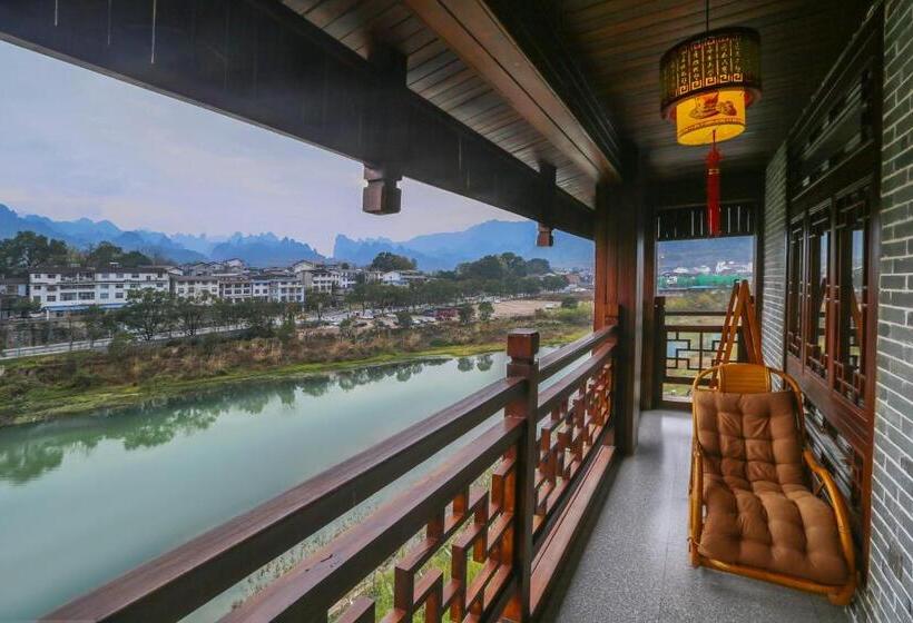 Президентский Люкс, Lee S Boutique Resort