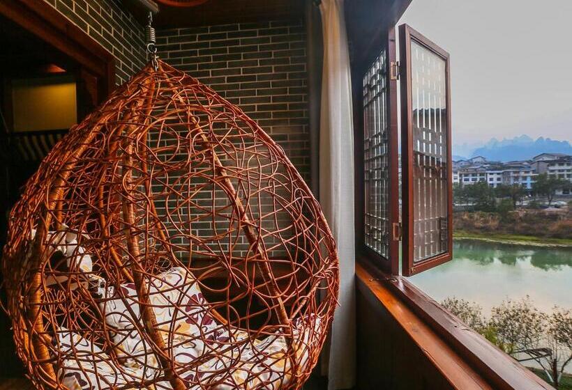 Deluxe room with river view, Lee S Boutique Resort