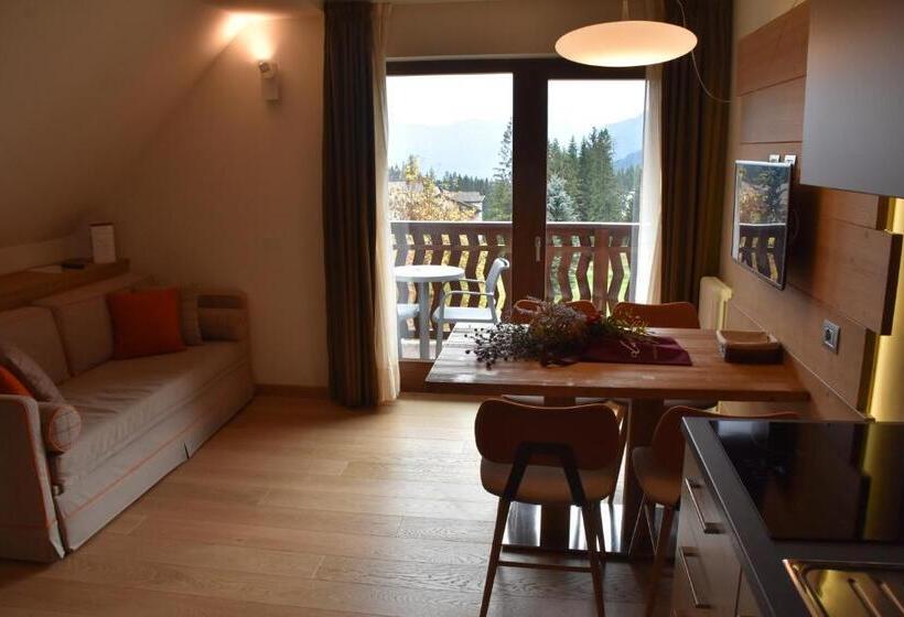 דירת חדר, Residence Langes