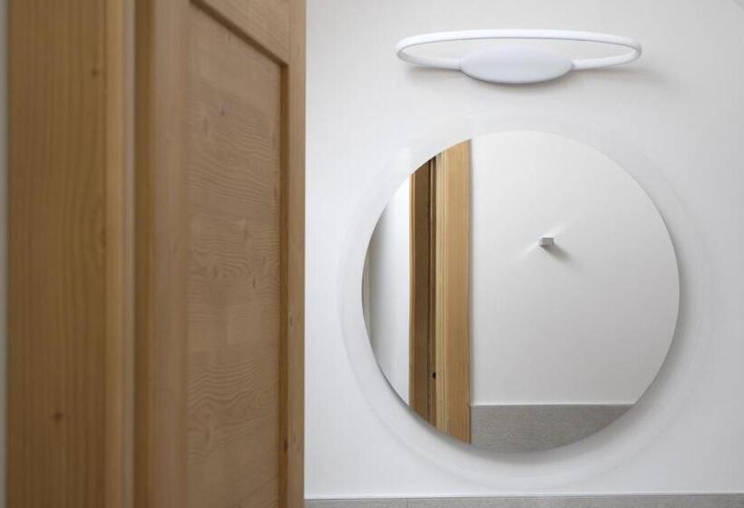 דירת חדר סופריור, Residence Langes