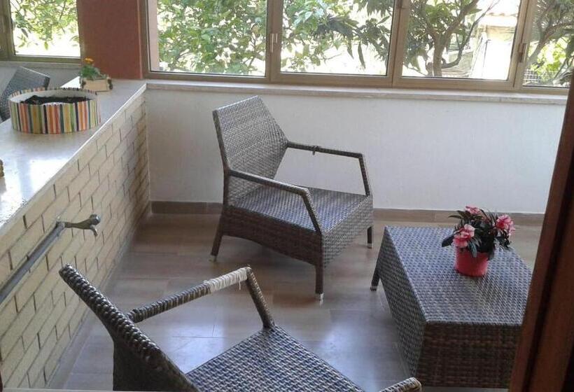 스탠다드 4인용 룸 공용 욕실, Villa Lucia Affitta Camere