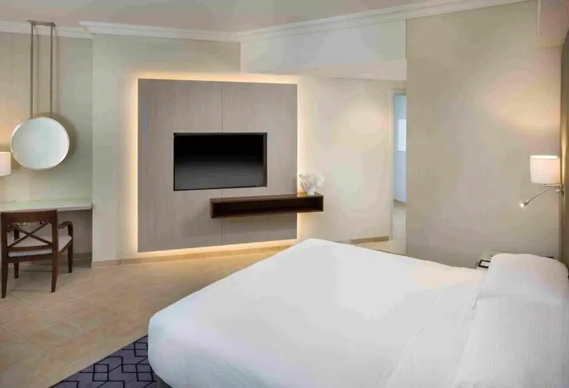 バルコニー付２ベッドルームアパートメント, Beach Rotana – All Suites
