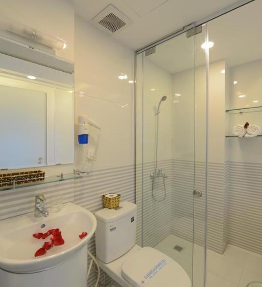 اتاق استاندارد چهار تخته, Hanoi Prime Garden Hotel & Spa