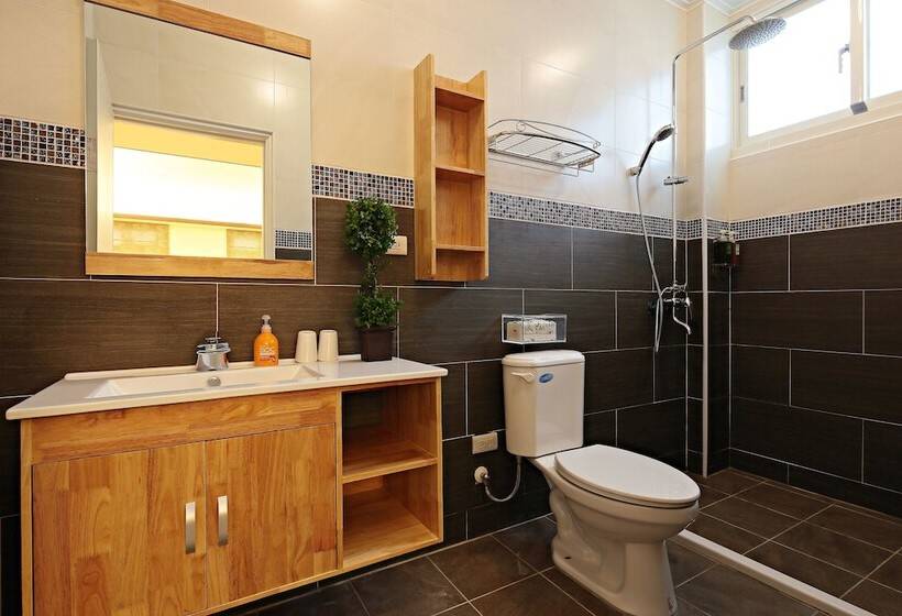 سوئیت کلاسیک, Happiness Yes Inn