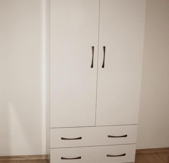 شقة غرفة واحدة, Parla Apart Otel