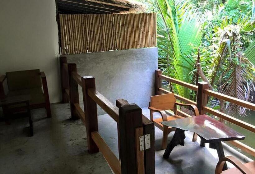 발코니 디럭스 룸, Ruean Thai Nai Bang By Pansak Resort