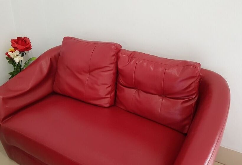 スタンダードルーム, The Grand Apartment