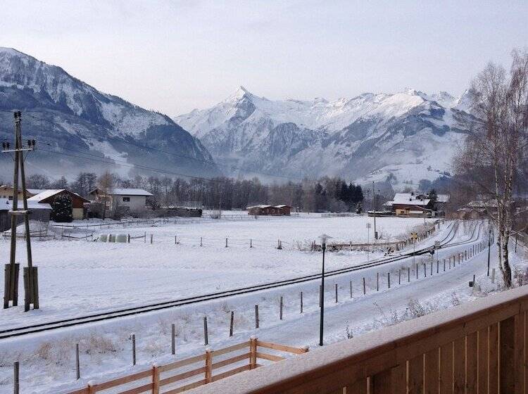 테라스가 있는 2 베드룸 아파트, Alpenparks Chalet & Apartment Areitxpress