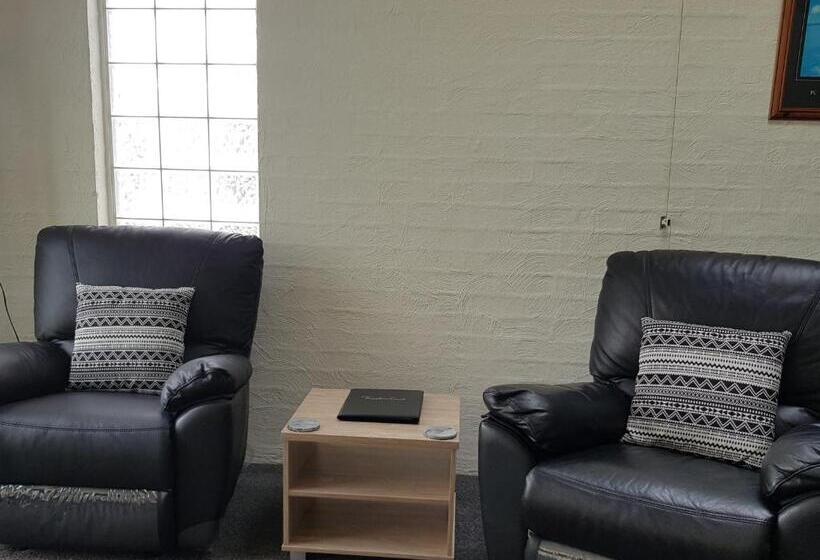 Апартаменты 2 Спальни, Bayview Apartments