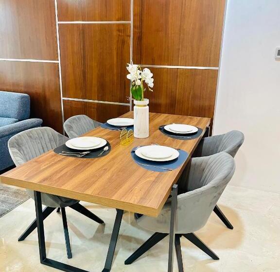 اتاق لوکس با چشم‌انداز دریا, Kiev Tower Hotel Apartments