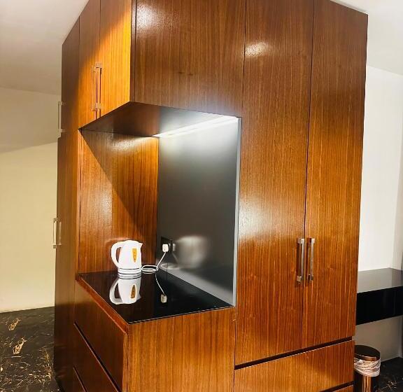 استودیوی استاندارد, Kiev Tower Hotel Apartments