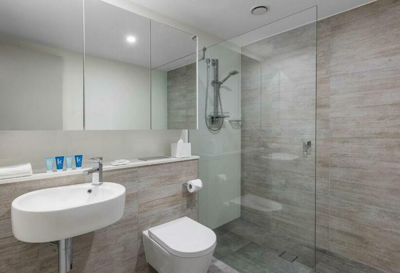 스위트, Meriton Suites Southport