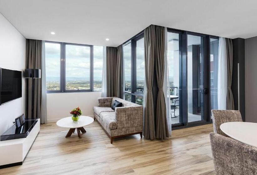 스위트, Meriton Suites Southport