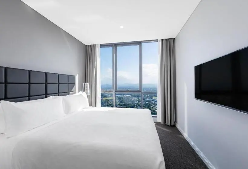 3 Bedroom Suite, Meriton Suites Southport