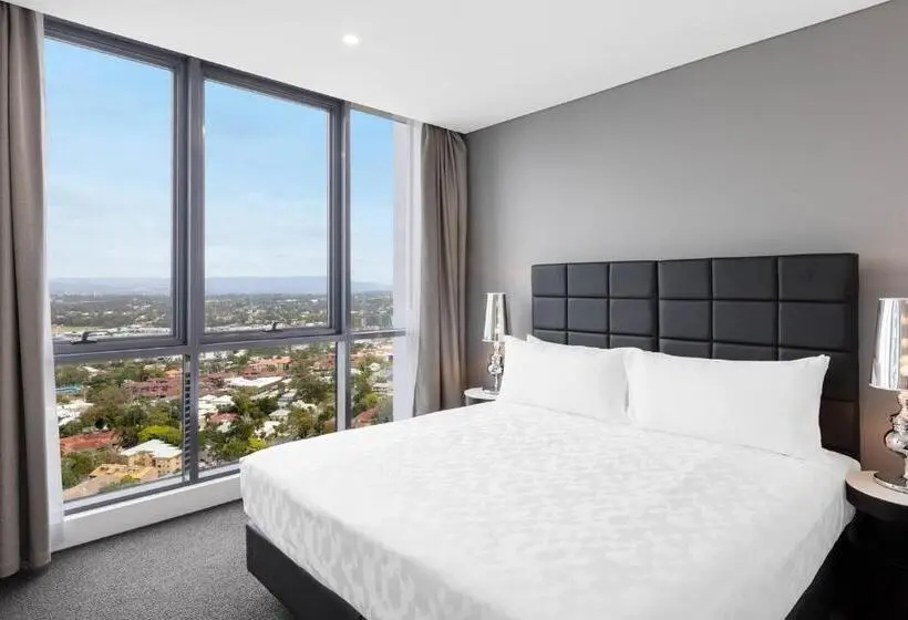 سوئیت 2 خوابه, Meriton Suites Southport