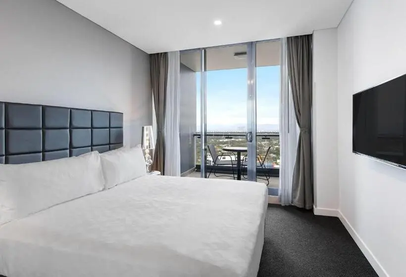 سوئیت 2 خوابه, Meriton Suites Southport
