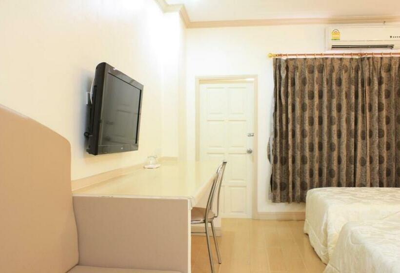 חדר סטנדרט לשלושה, P.a. Ville