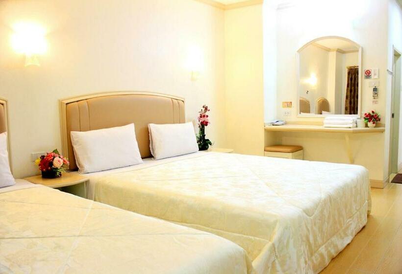 חדר סטנדרט לשלושה, P.a. Ville