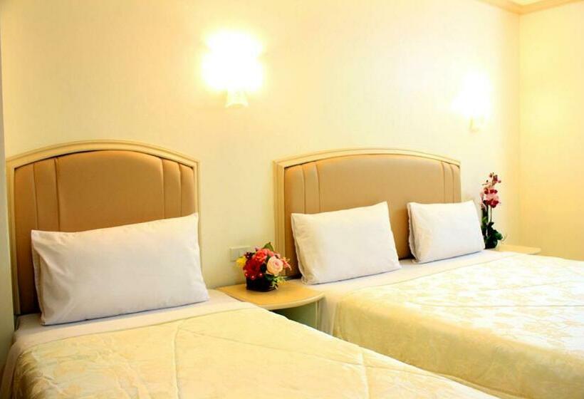 חדר סטנדרט לשלושה, P.a. Ville