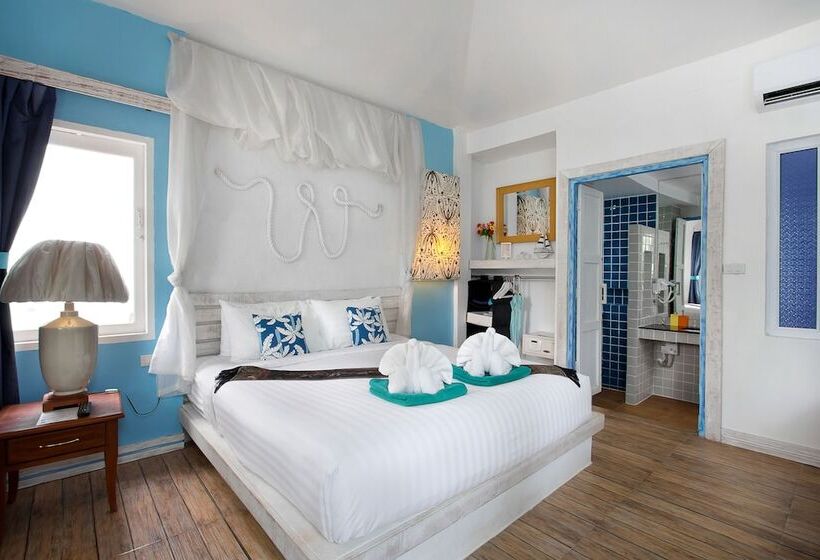 디럭스 룸, The White Knot Koh Chang