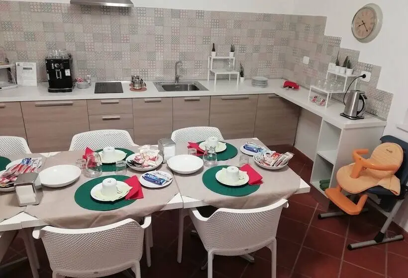 اتاق استاندارد با بالکن, La Nuova Dimora B&b