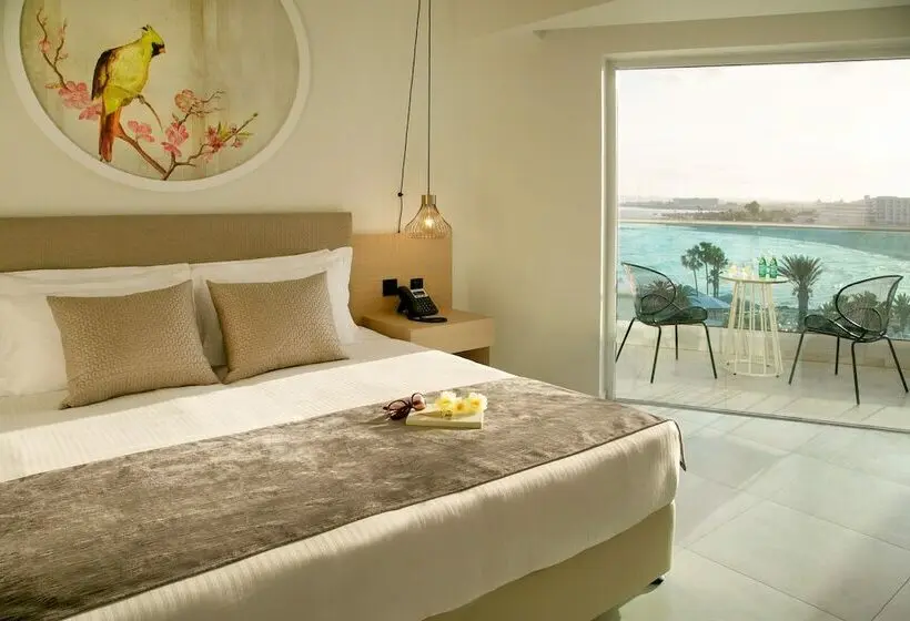 サイドシービュースーペリアールーム, Nissiblu Beach Resort