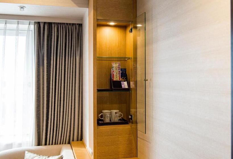 חדר סטנדרט, Ole