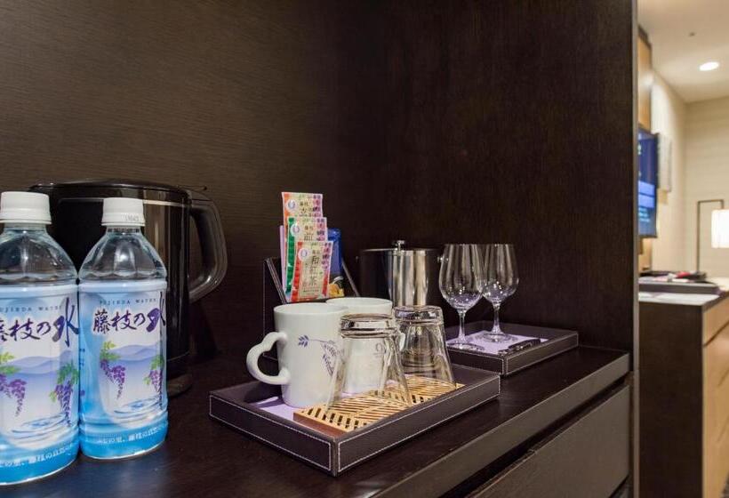 חדר פרמיום, Ole