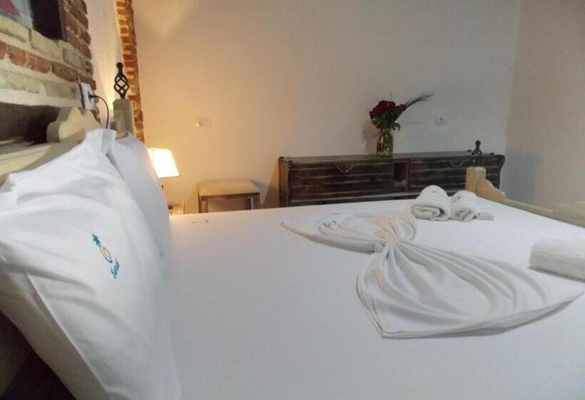 جناح ديلوكس مطل على البحر, Sunset Suites