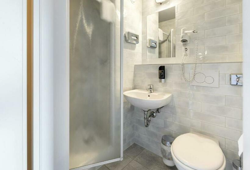 غرفة قياسية, a&o Frankfurt Ostend