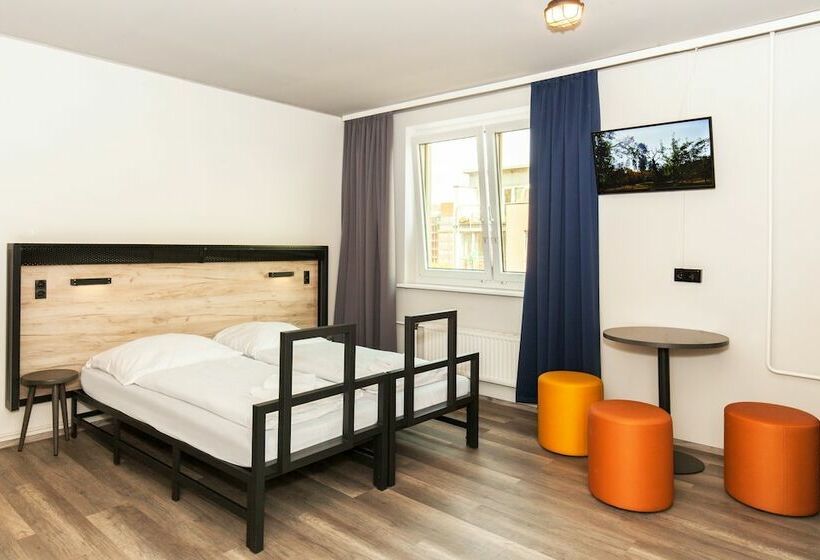 Номер Стандарт, a&o Frankfurt Ostend