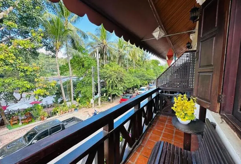 اتاق لوکس با بالکن, Anisa Mekong Riverside Villa