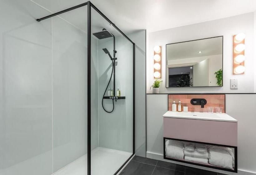 バルコニー付きデラックスルーム, Dome House