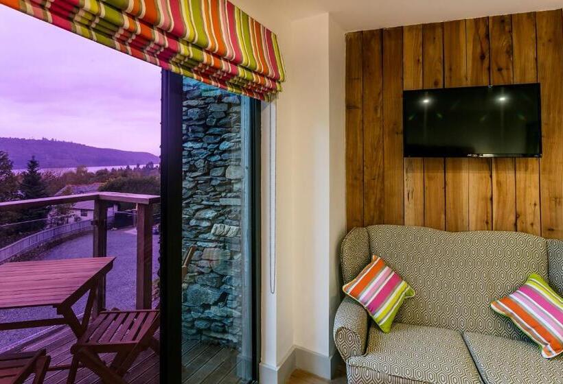 スタンダードルーム, Dome House