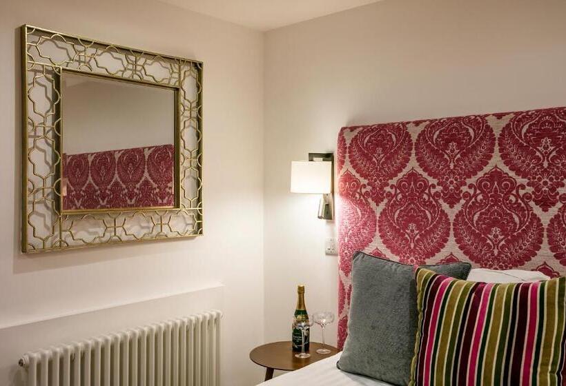 スタンダードルーム, Dome House