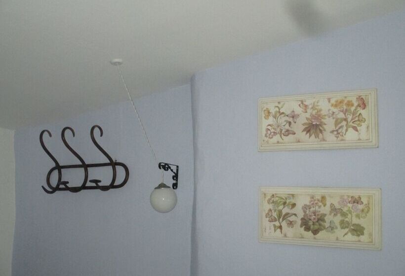 Номер Стандарт, Hostal Los Aromas