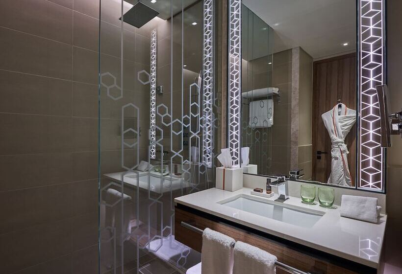 اتاق لوکس با چشم‌انداز, Mysk Al Mouj