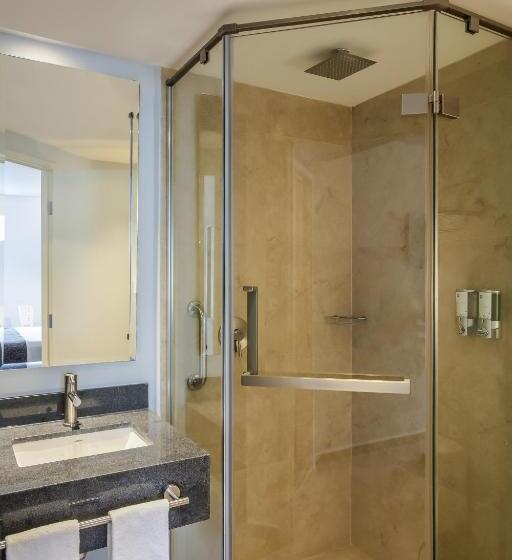 غرفة قياسية, One Monterrey Tecnológico