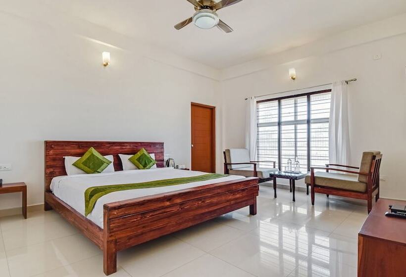 Номер Deluxe, Treebo Vrindavan, 3 Km From Madikeri Fort