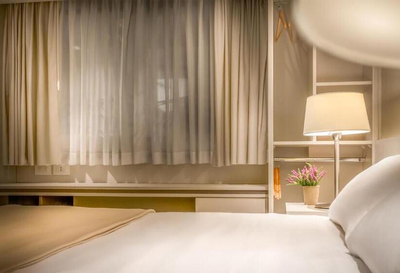 اتاق استاندارد, Up Recoleta