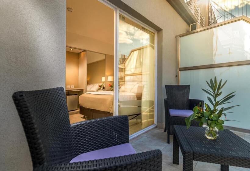 اتاق استاندارد با بالکن, Up Recoleta