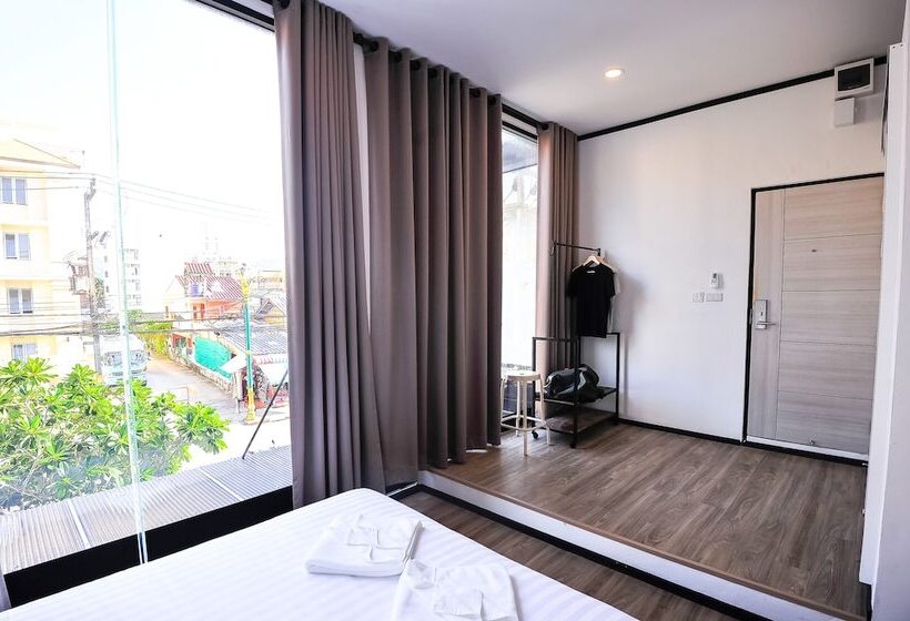 디럭스 룸, Glur Phuket Patong Beach